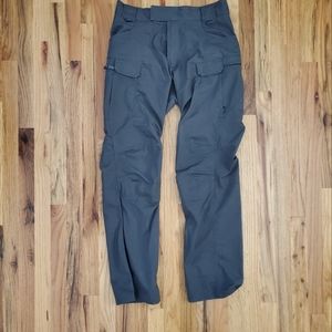 Helikon-TeX UTP® (Urban Tactical Pants) - Ripstop 32/32 Shadow Grey color